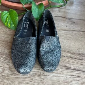 TOMS Black Metallic Snakeskin Slip-On Shoes Size 8.5